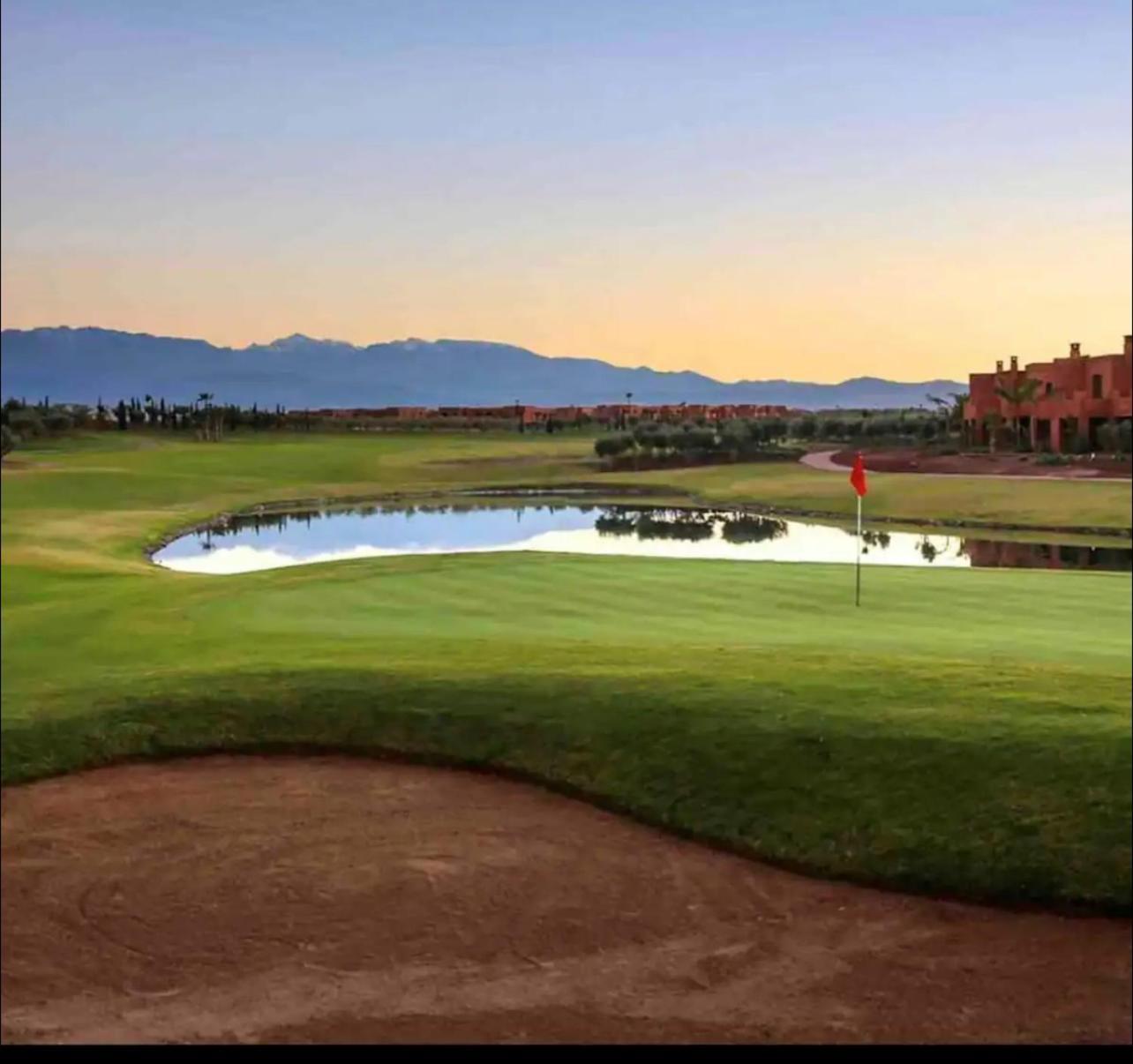 Mini-Villa Situee Dans Une Residence Prestigia A Marrakech, Avec Une Vue Sur La Piscine Et Le Golf Une Securite 24H Sur 24 Et Une Proximite Ideale De L Aeroport 5 Minutes C Est Une Offre Parfaite Pour Des Vacances Marakéš Exteriér fotografie
